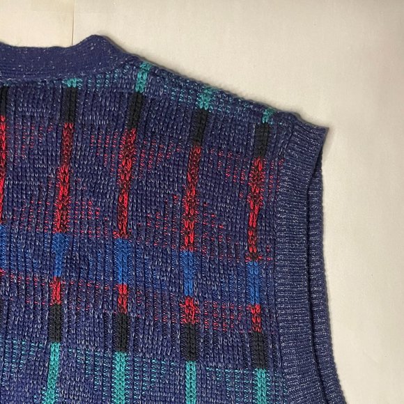Vintage Sweater Vest - Picture 4 of 4